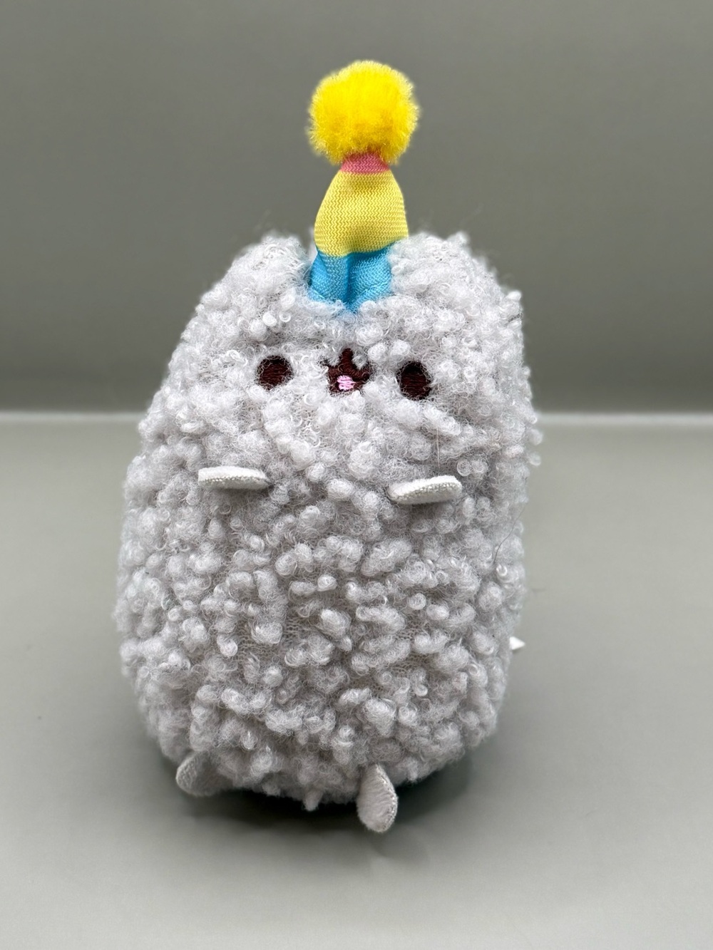 GUND Pusheen Birthday Cat Plush Stuffed Animal Gray